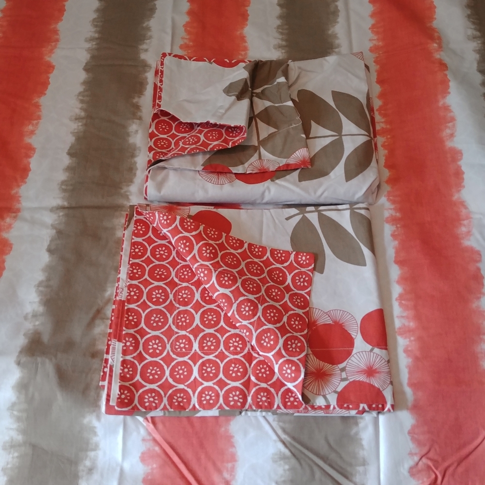 The Company Store King Comforter Duvet Cover /Pillow Cases Bedding Set